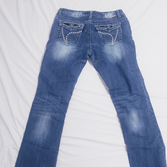 Ariya Jeans Straight Leg/ Flare Low Waisted Denim Jeans - Picture 2 of 14